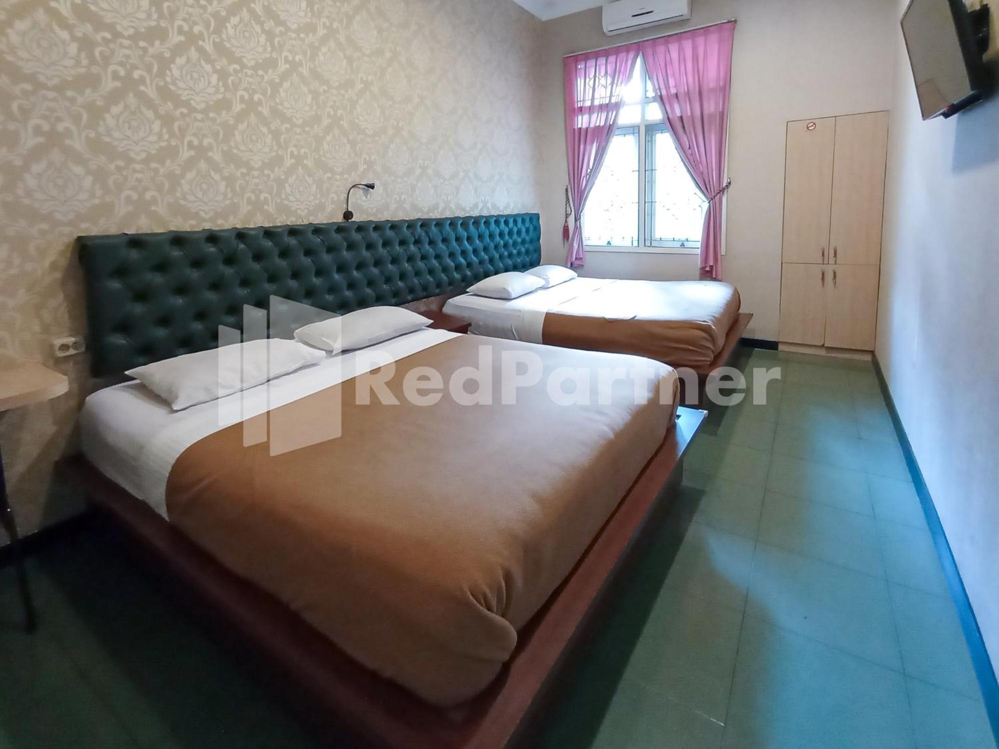 Nillo Hotel Kebumen Mitra Reddoorz Dış mekan fotoğraf