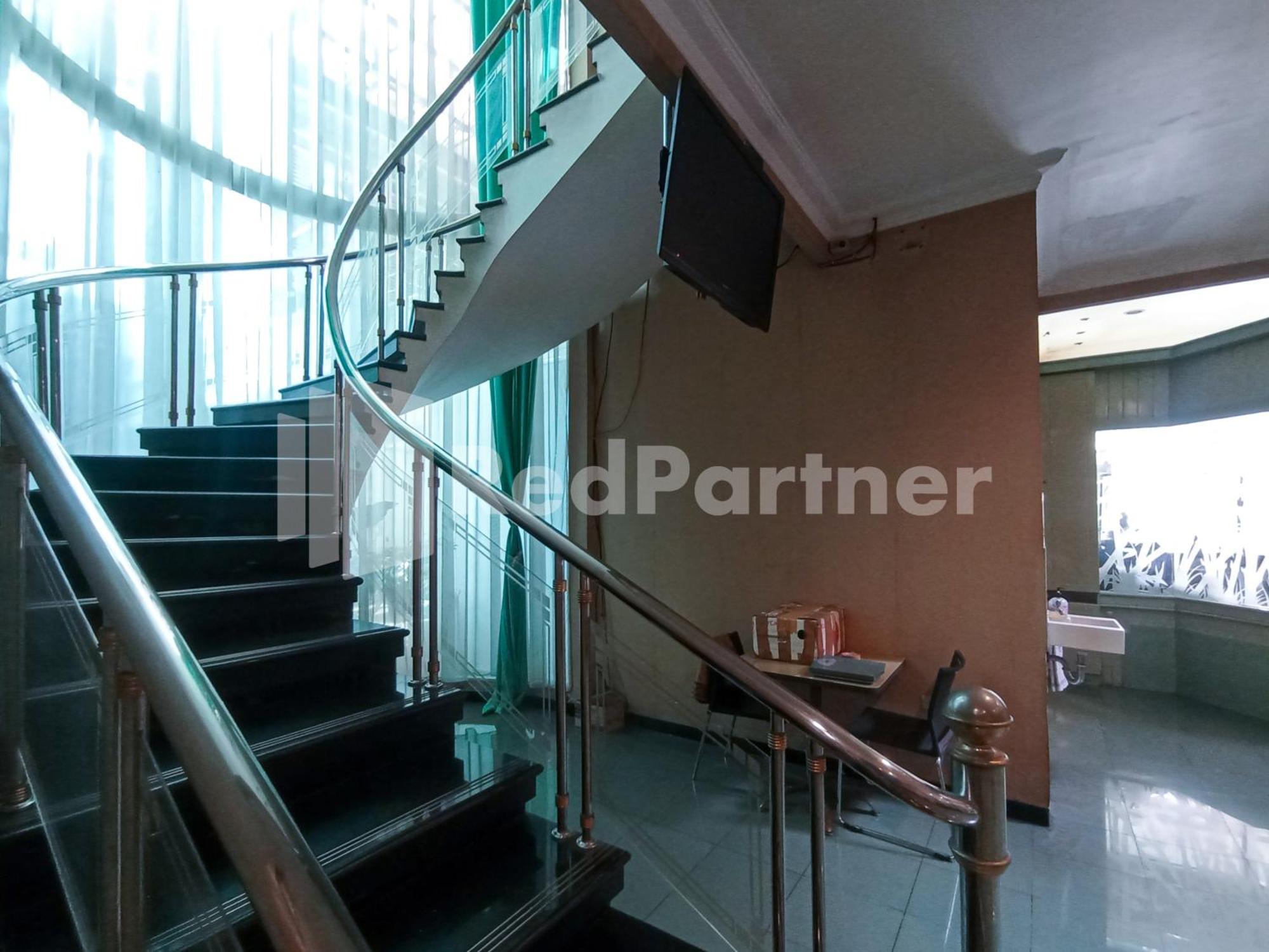 Nillo Hotel Kebumen Mitra Reddoorz Dış mekan fotoğraf